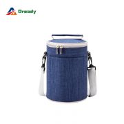 Cylindrical insulated lunch bag